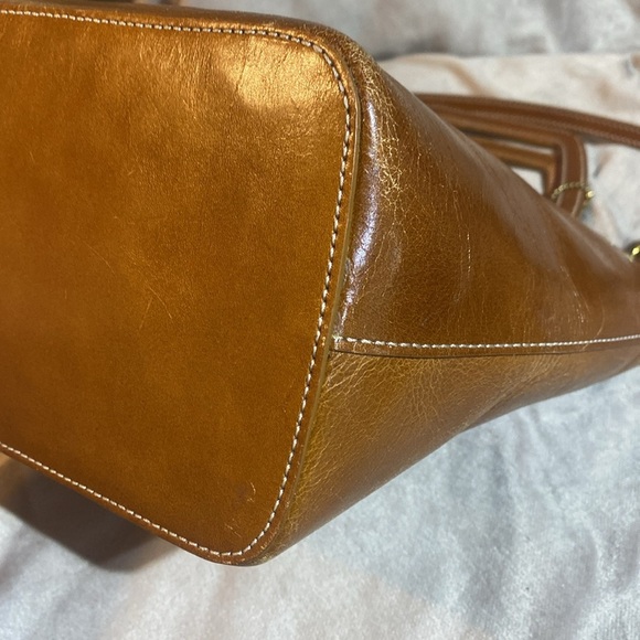 Fossil bucket leather handbag - Picture 5 of 16